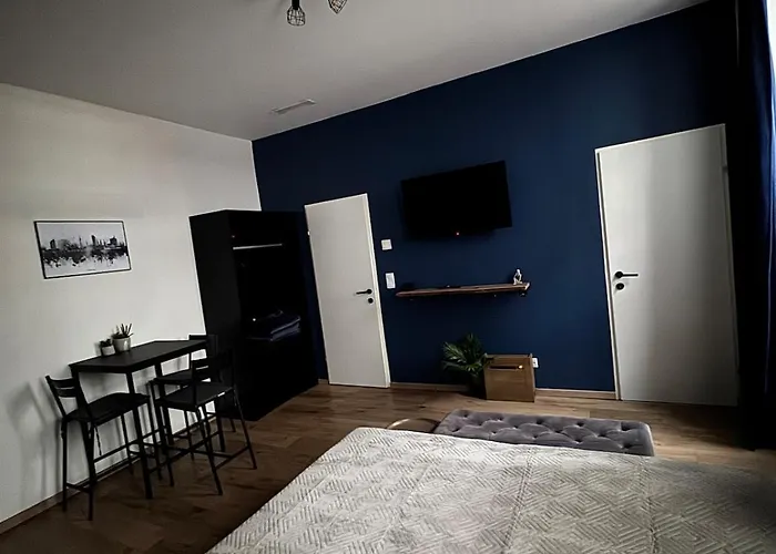 Apartman Modern Quiet Flat Near Metro U1 Ideal For 3 Bécs